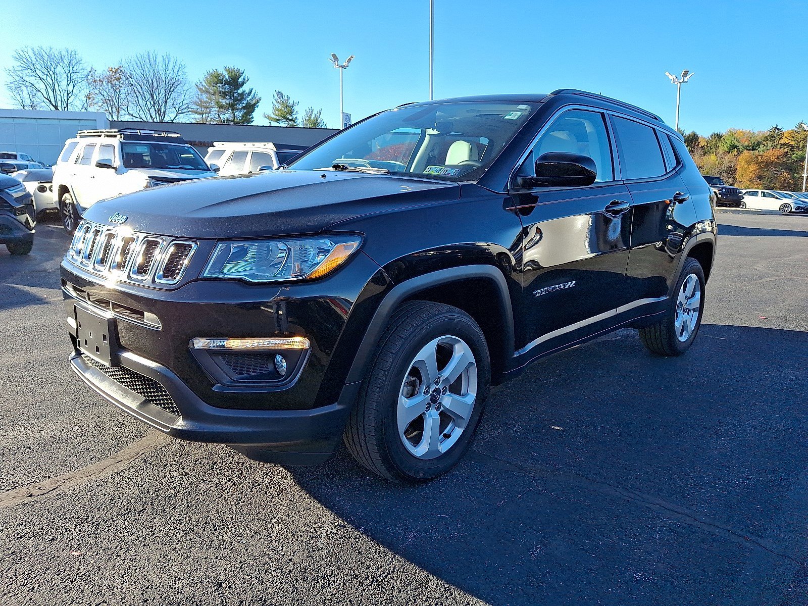 2021 Jeep Compass Latitude photo 2