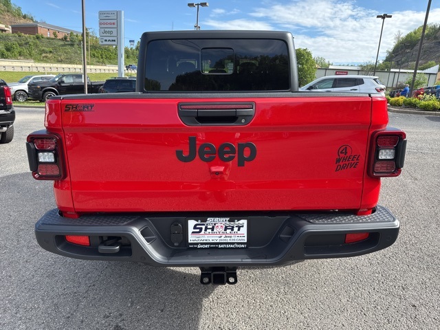 2025 Jeep Gladiator Willys photo 4