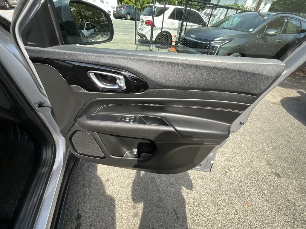 2022 Jeep Compass Altitude photo 30