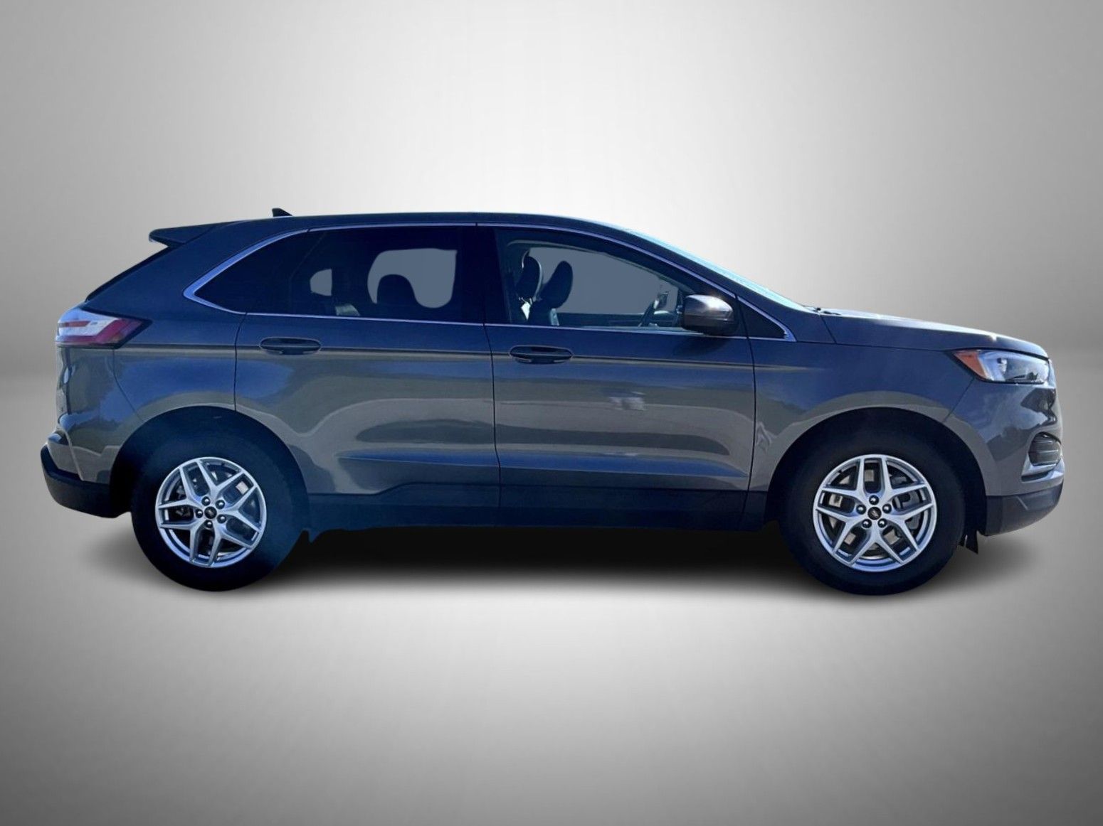 2024 Ford Edge SEL photo 4