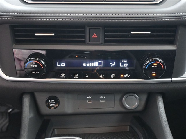 2026 Nissan Rogue SV photo 3