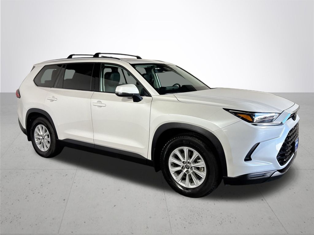 2024 Toyota Highlander Hybrid XLE photo 4