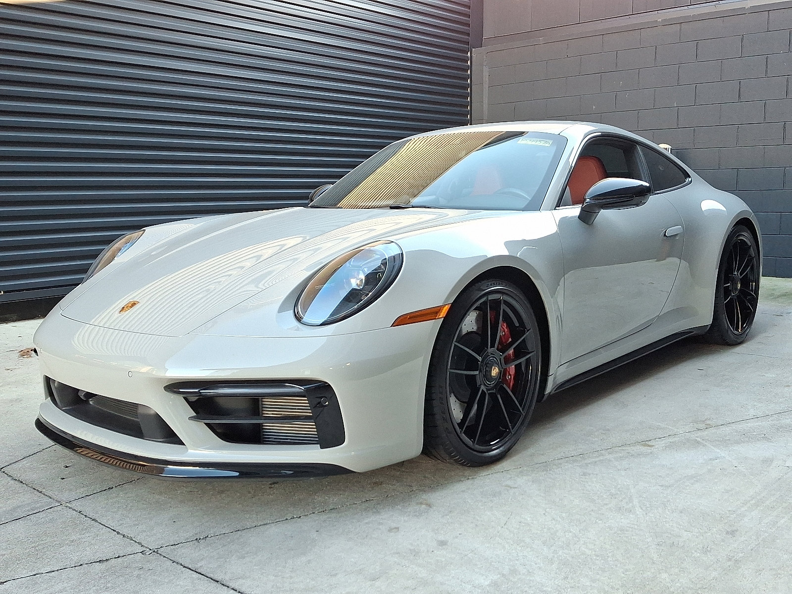 2022 Porsche 911 GTS's photo