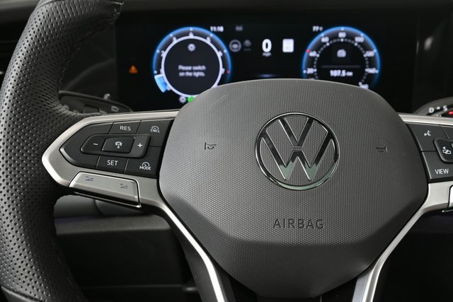 2025 Volkswagen Tiguan SEL R-Line Black photo 11