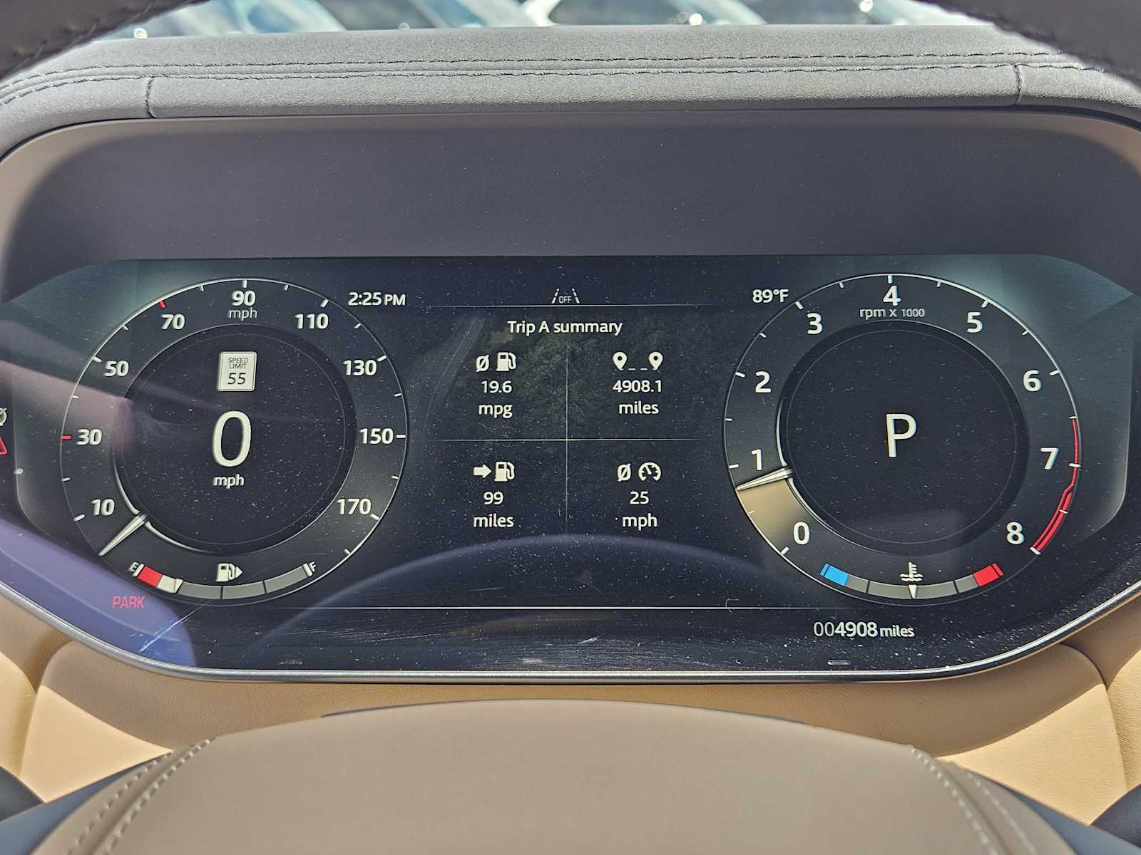 2025 Land Rover Range Rover SE photo 13