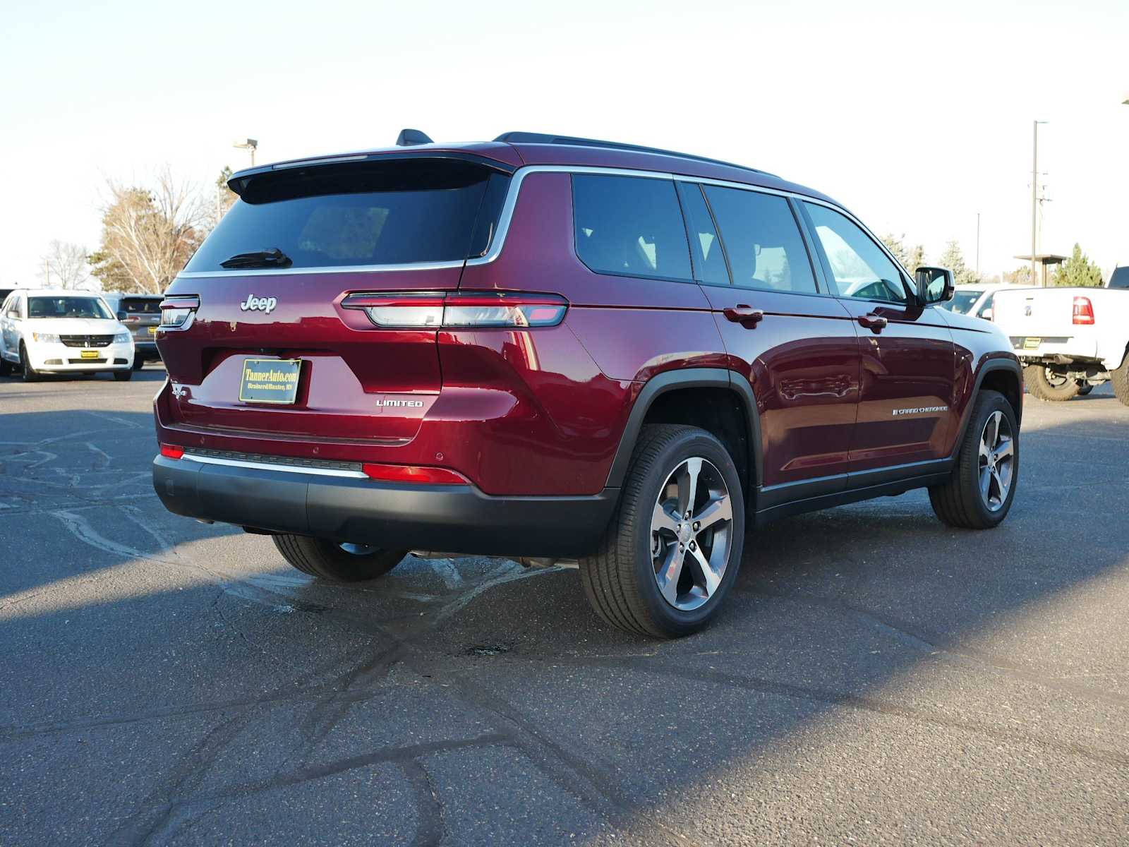 2025 Jeep Grand Cherokee Limited photo 4