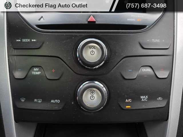 2015 Ford Explorer XLT photo 13