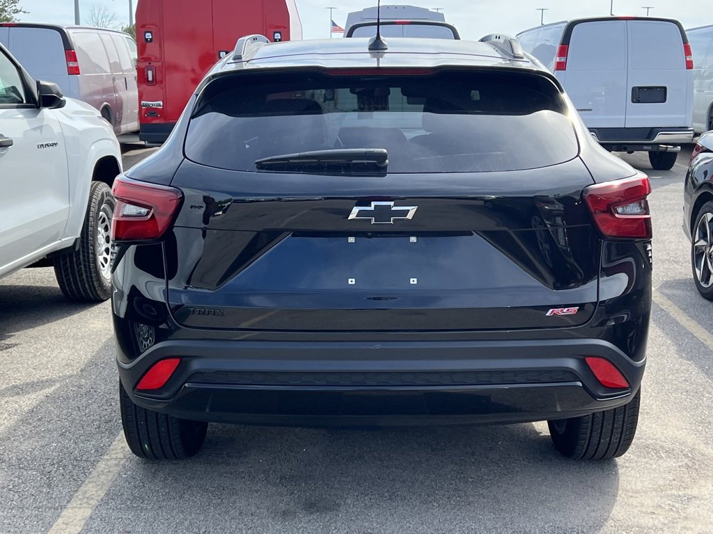 2024 Chevrolet Trax photo 3
