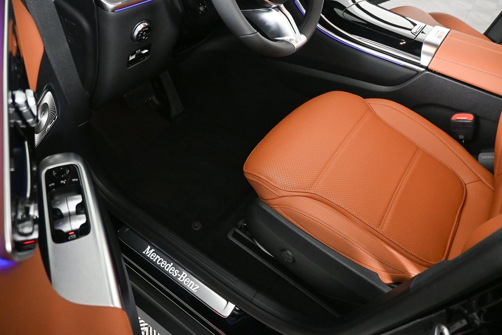 2026 Mercedes Benz GLC 300 photo 4