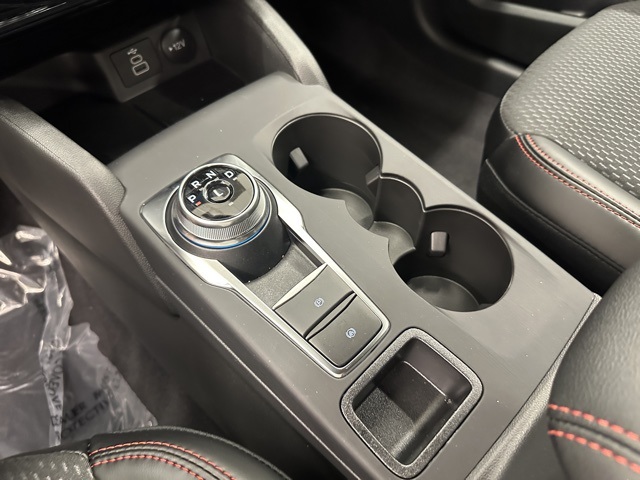 2025 Ford Escape ST-Line photo 24