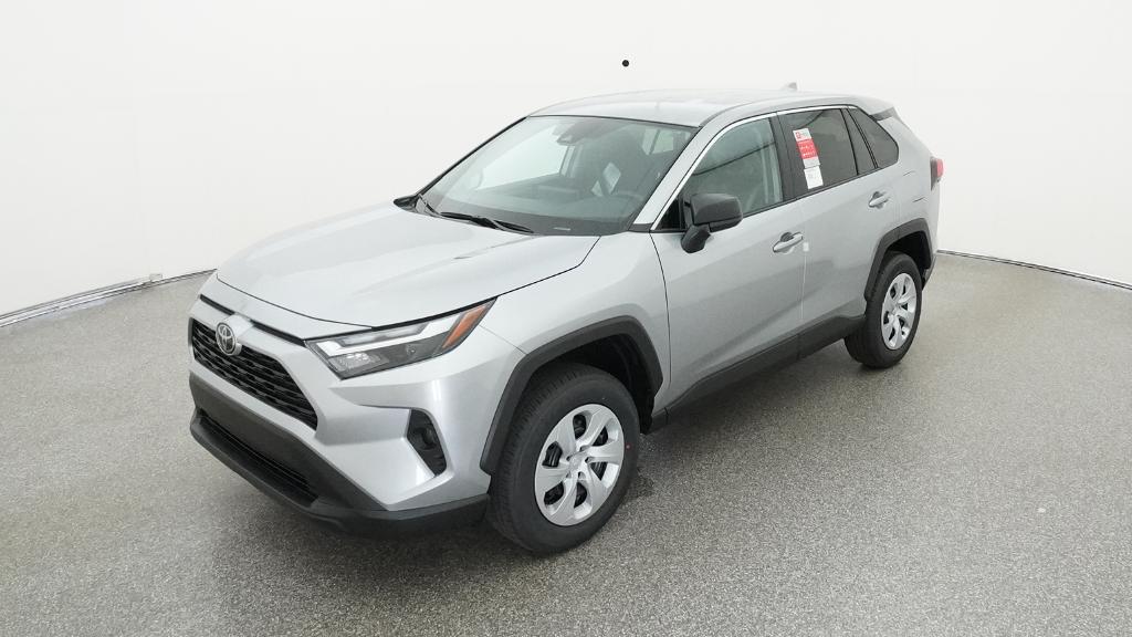 2025 Toyota RAV4 LE's photo
