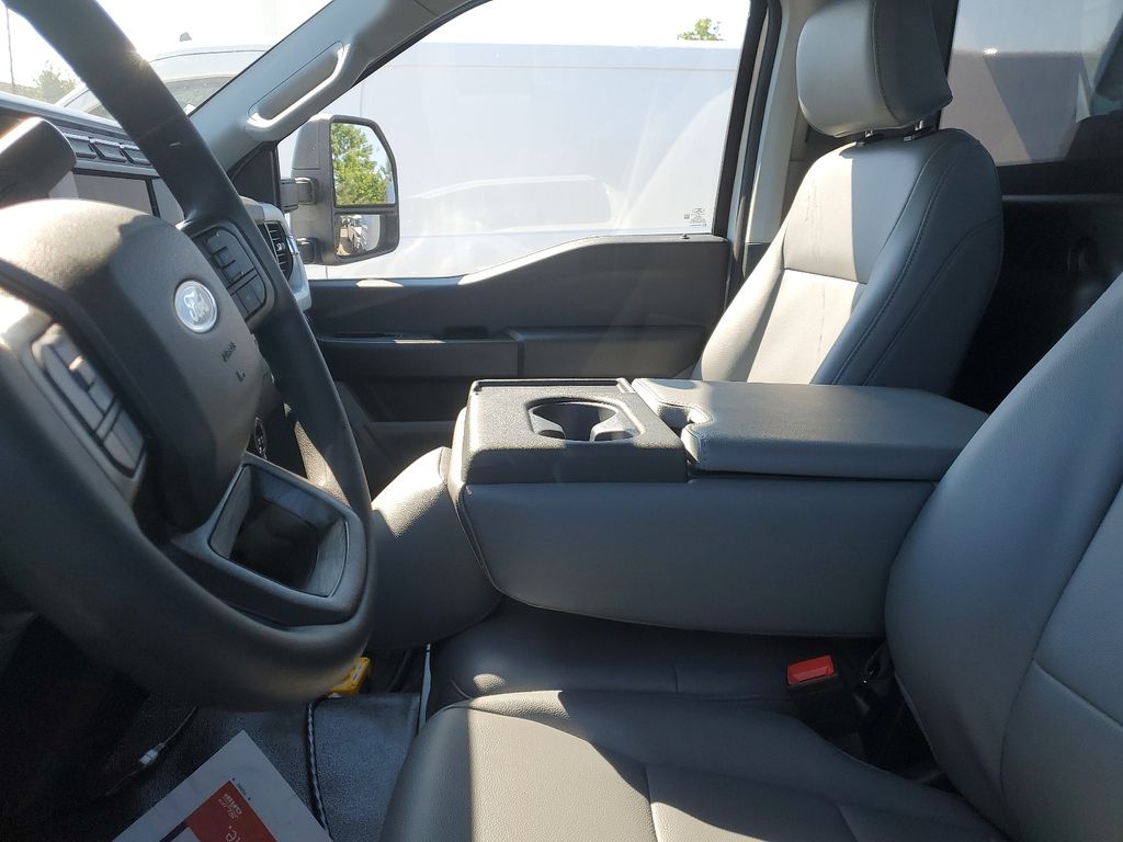 2024 Ford F-450 XL photo 12