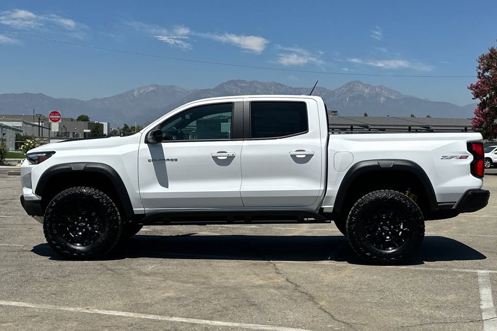 2025 Chevrolet Colorado ZR2 photo 7