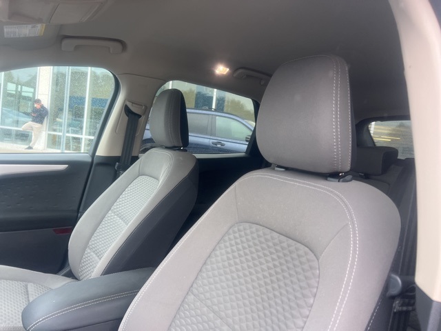 2020 Ford Escape SE photo 12