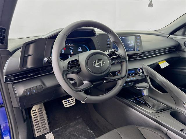 2025 Hyundai Elantra SEL Sport photo 10