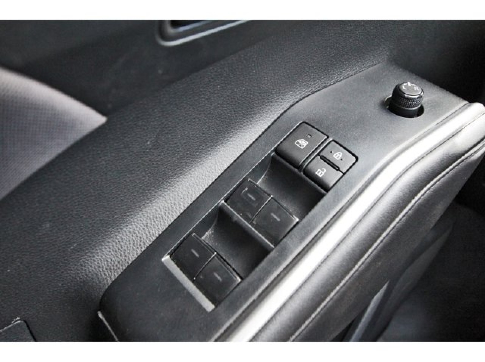 2024 Toyota Highlander LE Black at Robbins Nissan