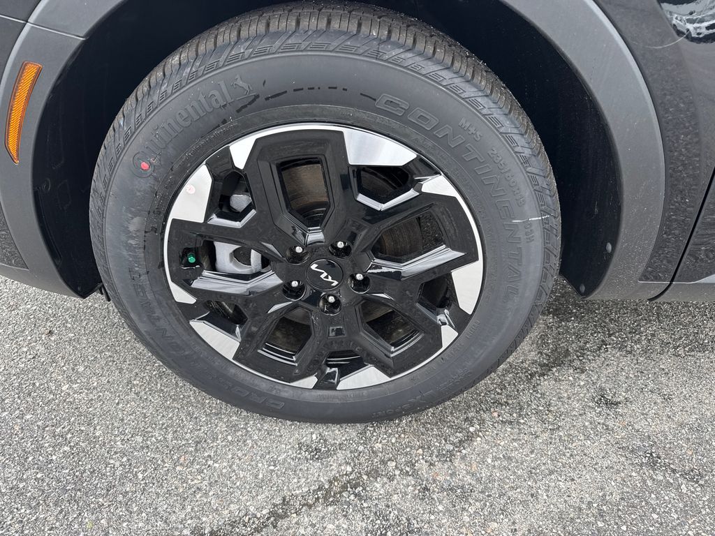 2025 Kia Sorento S photo 11