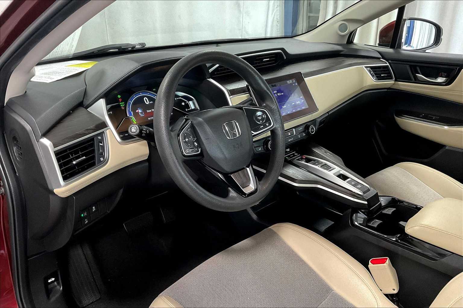 2018 Honda Clarity Plug-In Hybrid photo 6