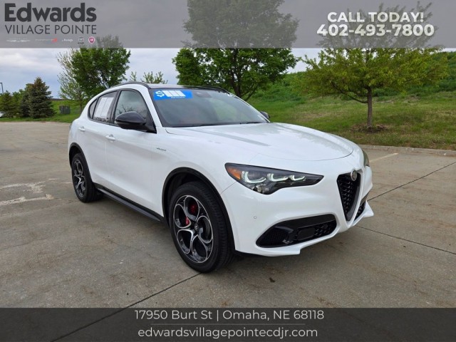 PRE-OWNED 2024 ALFA ROMEO STELVIO VELOCE