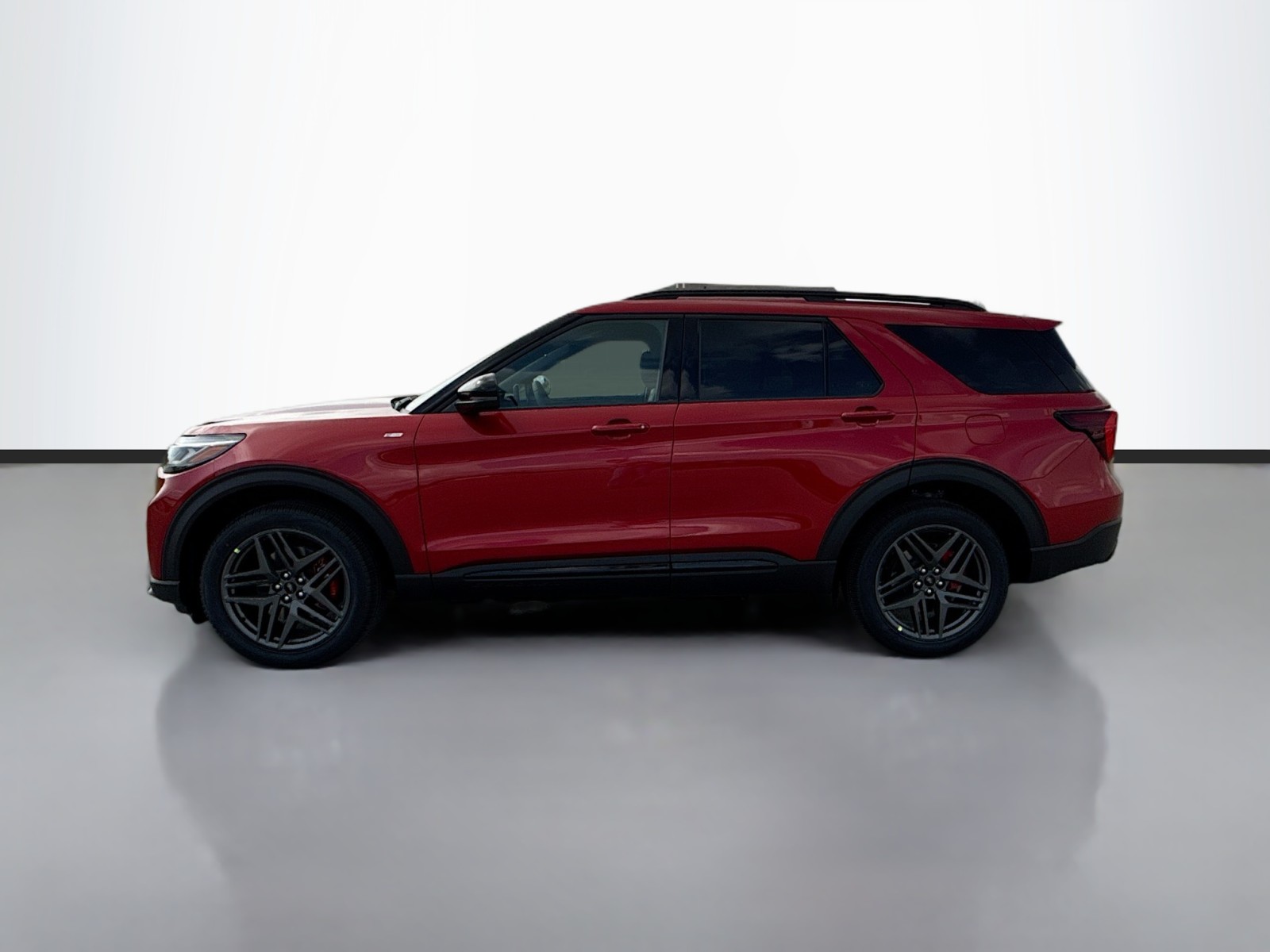 2025 Ford Explorer ST-Line photo 8