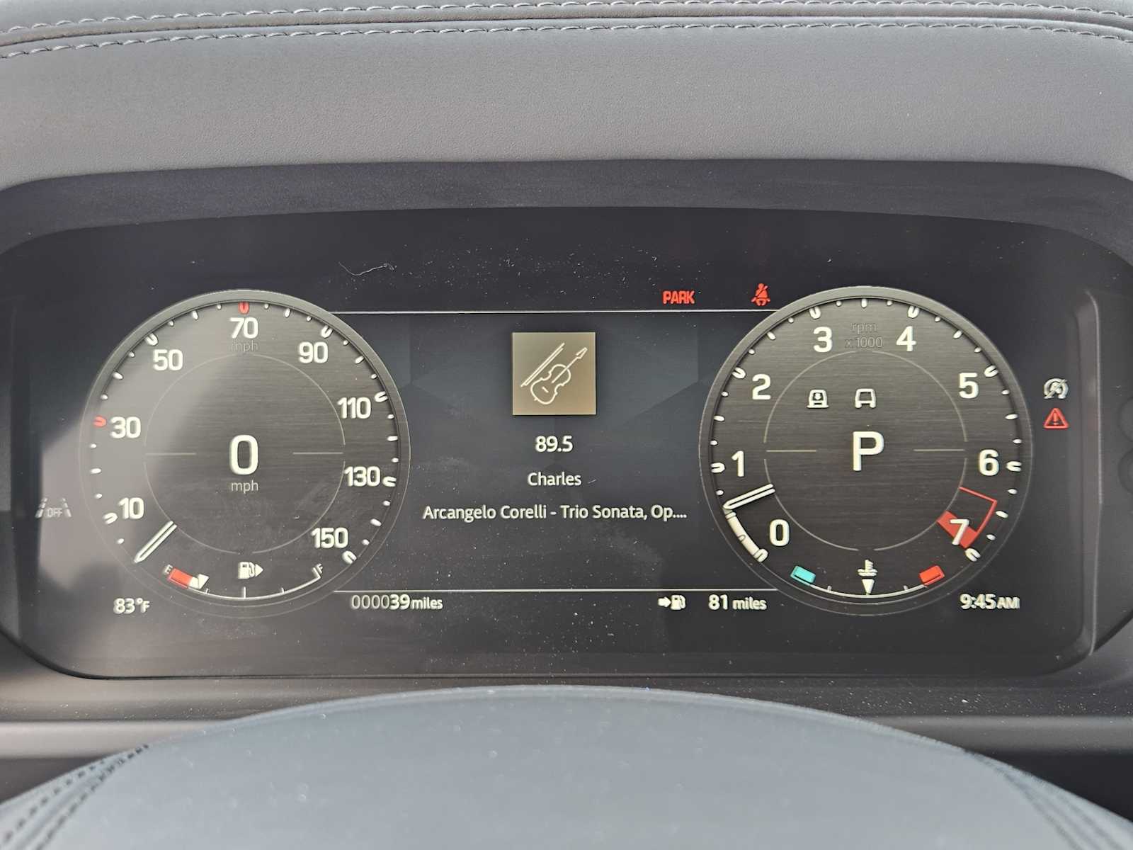 2025 Land Rover Defender 130 V8 photo 13