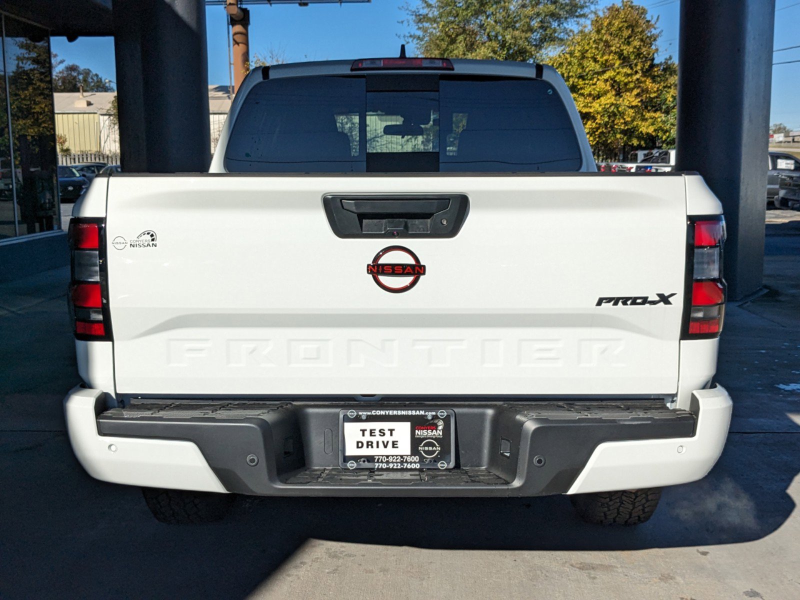 2025 Nissan Frontier Crew Cab PRO-X photo 4