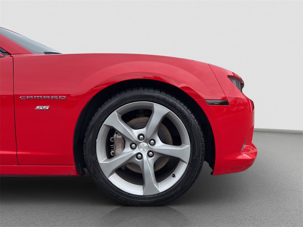 2014 Chevrolet Camaro SS photo 2