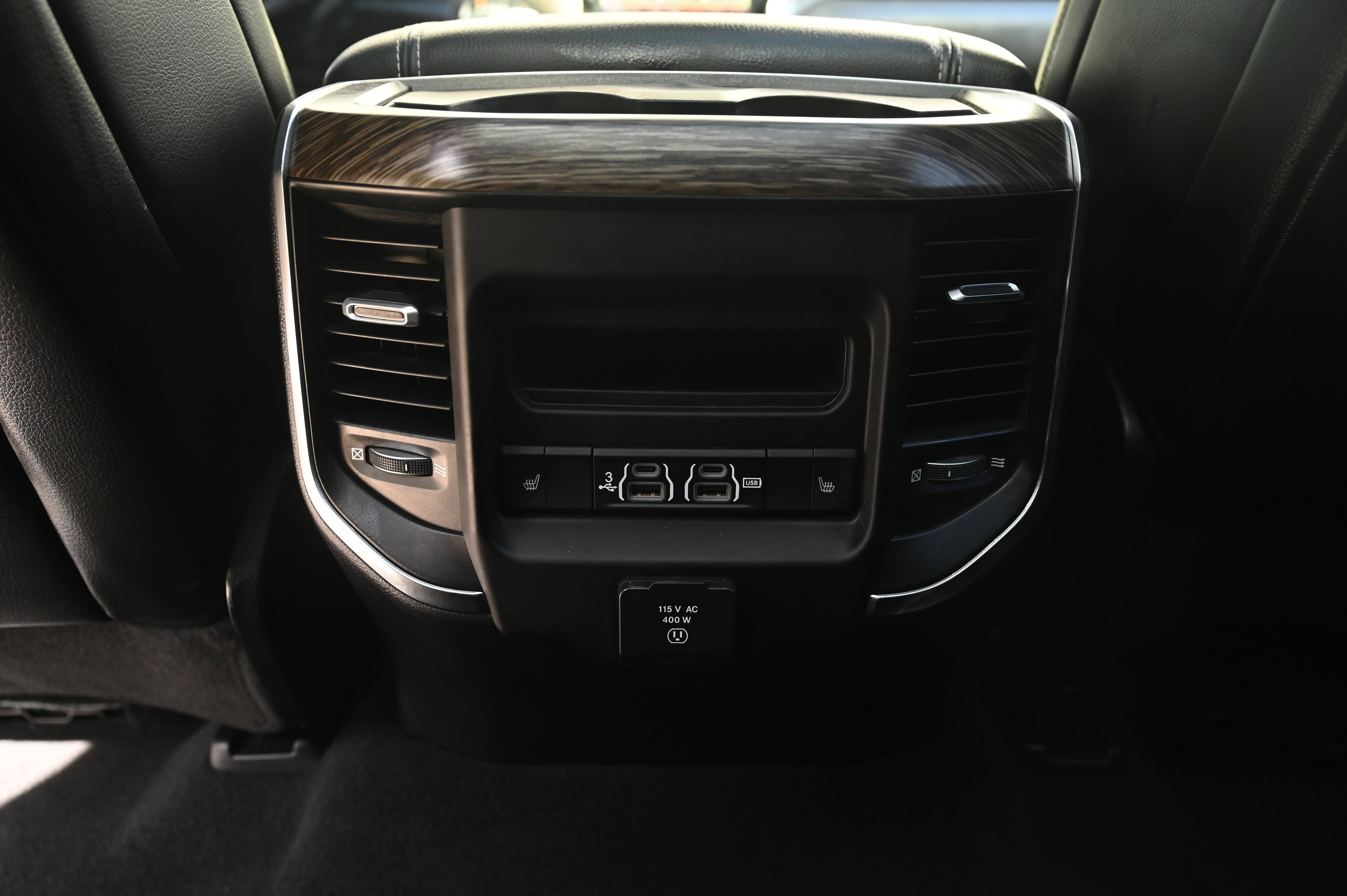 2019 Ram 1500 Laramie photo 27