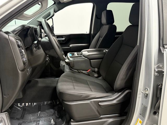 2022 Chevrolet Silverado 2500HD Custom photo 10