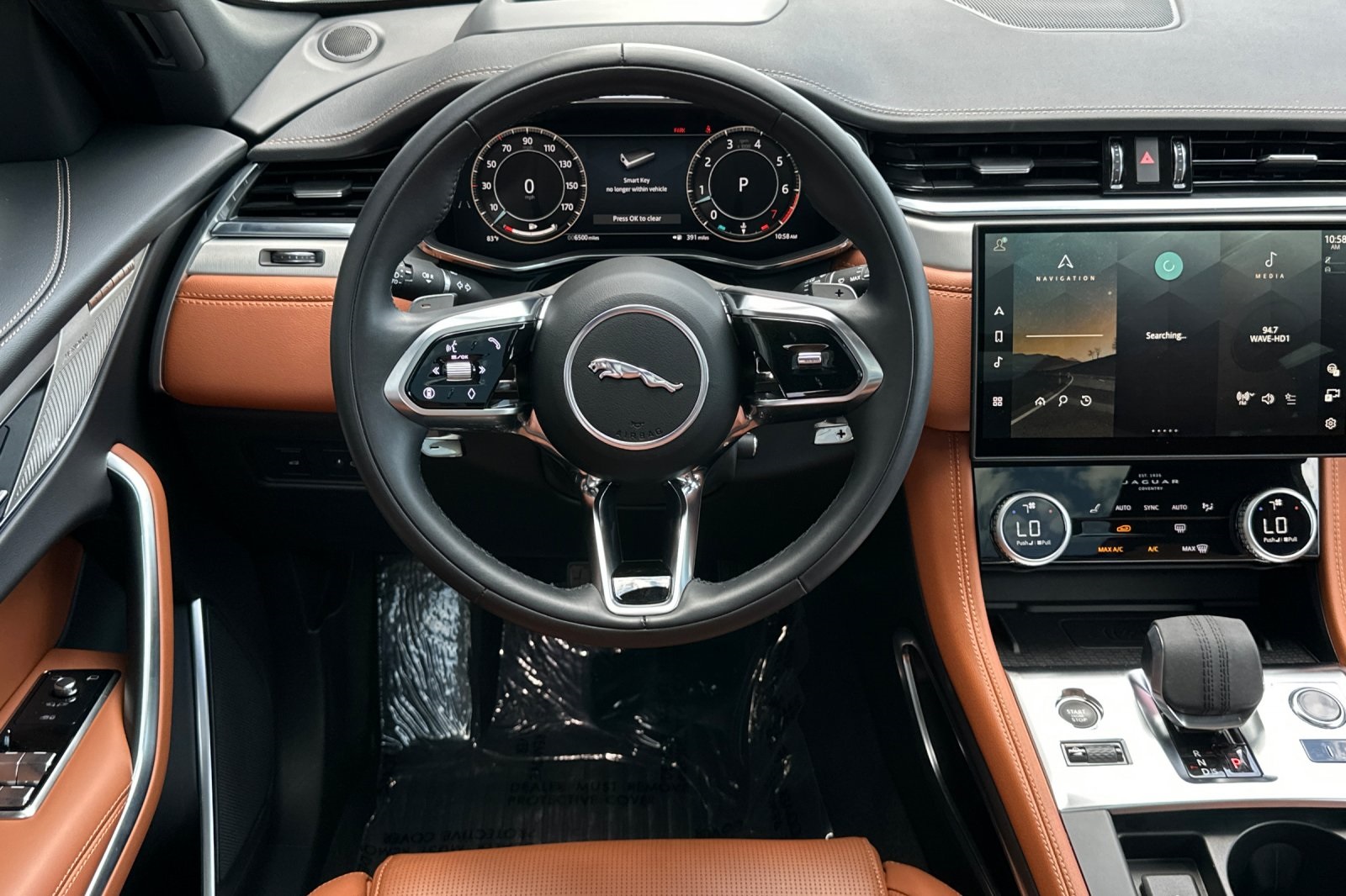2025 Jaguar F-PACE P400 R-Dynamic S photo 14