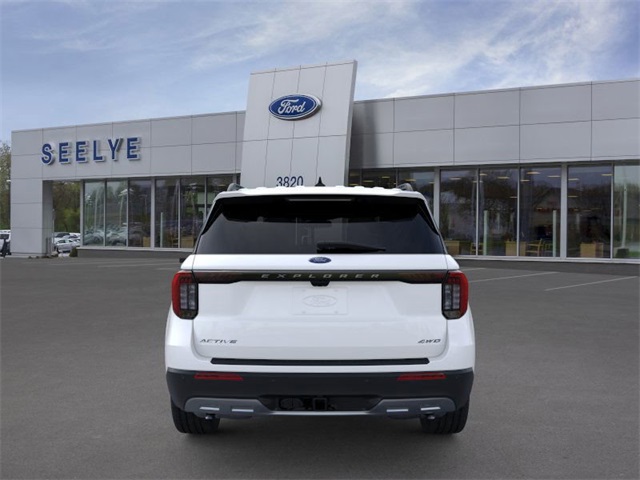 2025 Ford Explorer photo 6