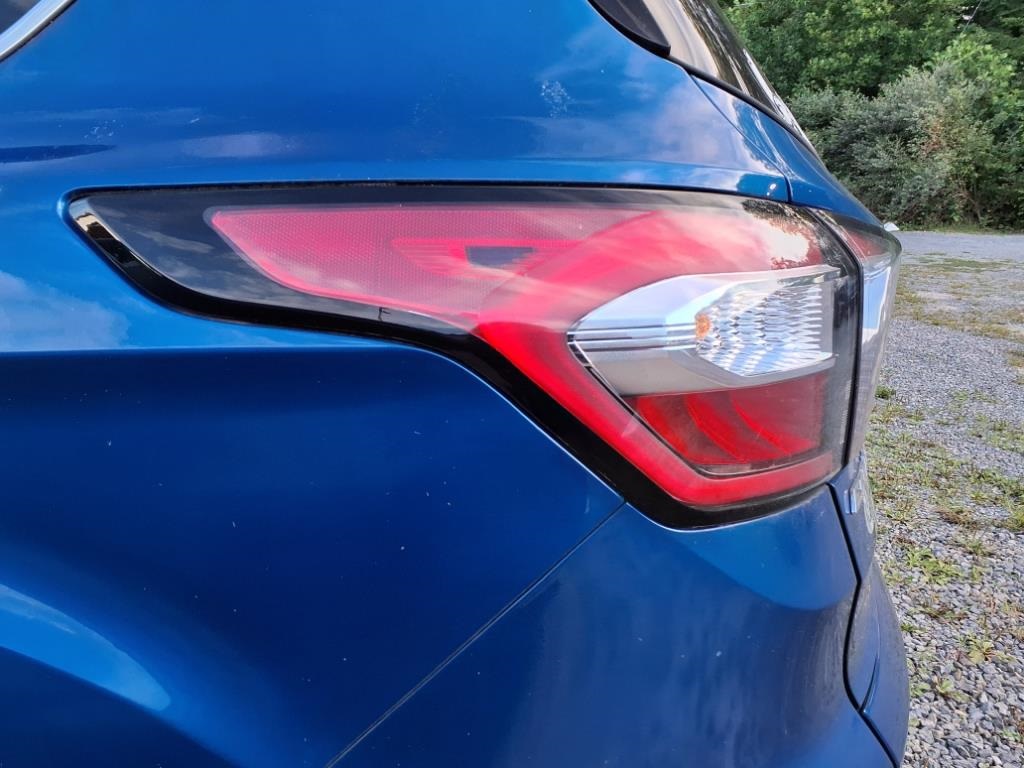 2017 Ford Escape Titanium photo 3
