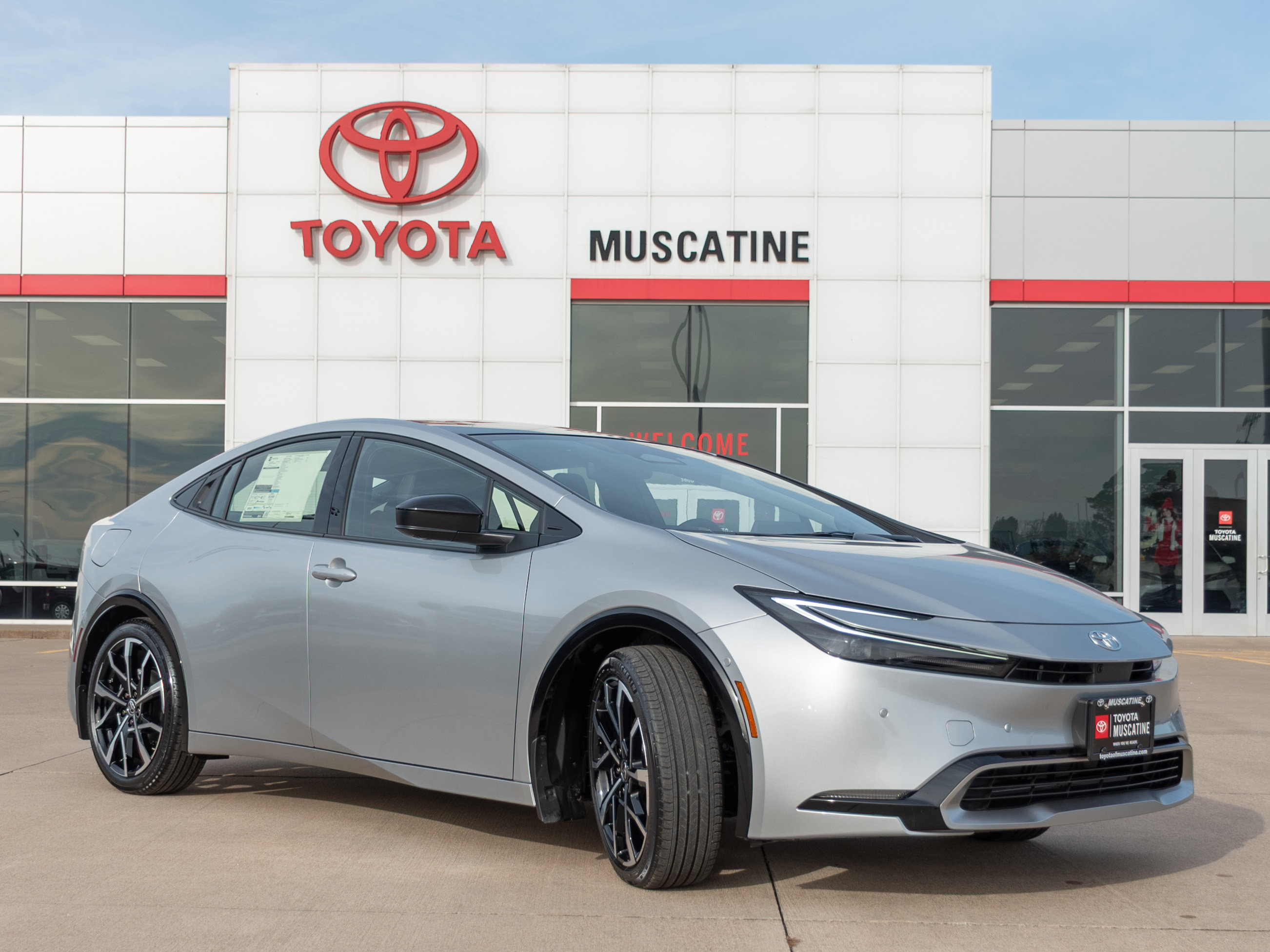 2026 Toyota Prius XSE Premium's photo