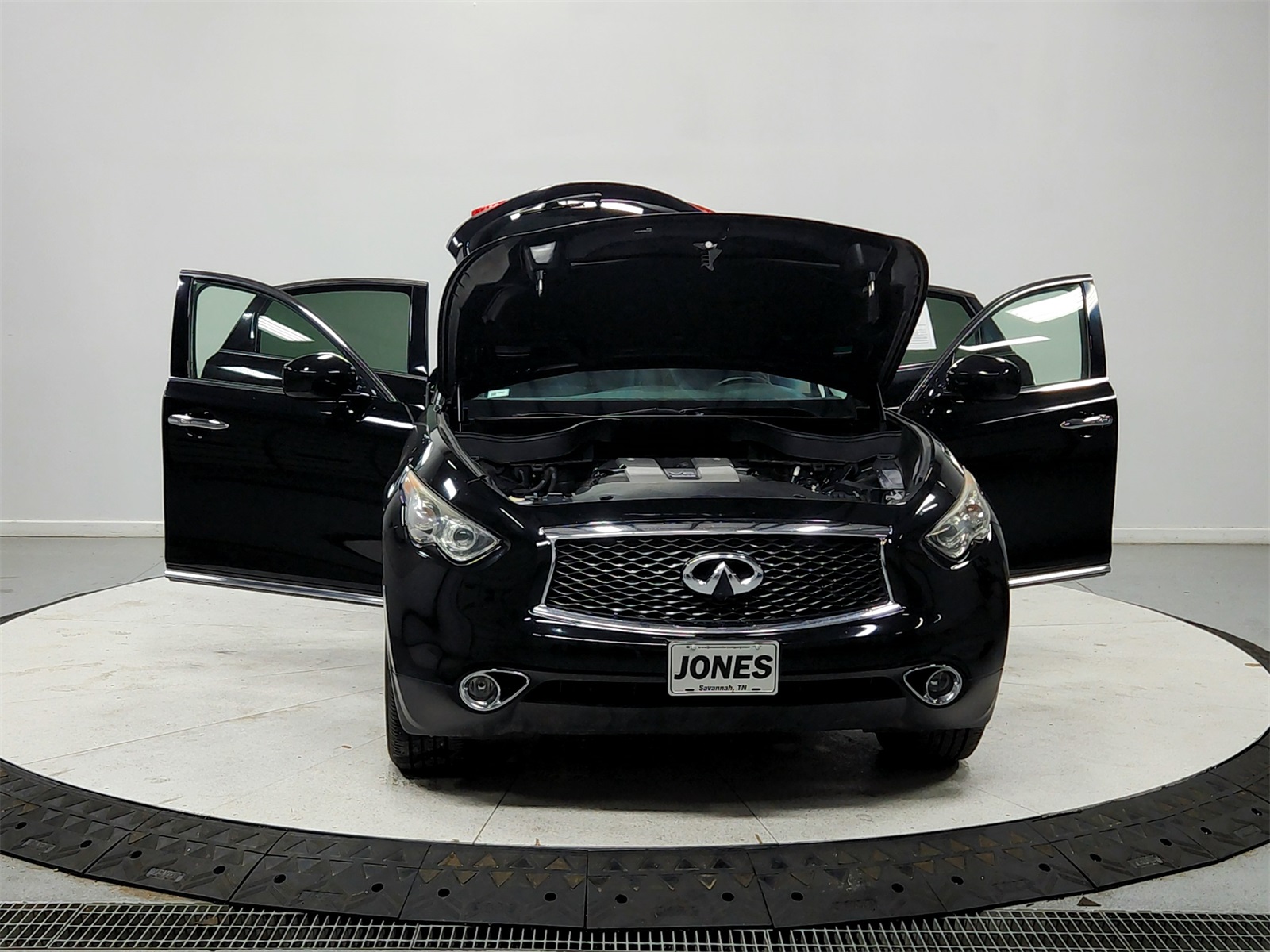 2017 Infiniti QX70 Base photo 9
