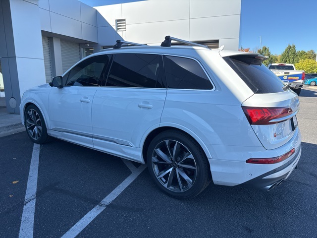 2023 Audi SQ7 Premium Plus photo 2