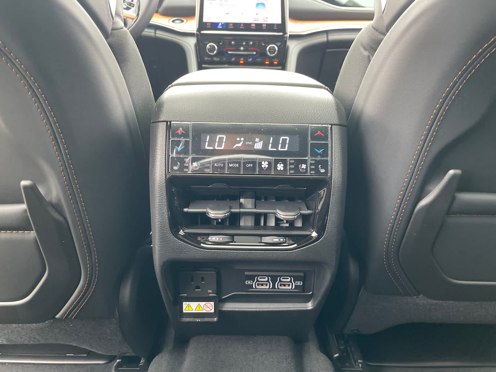 2025 Jeep Grand Cherokee L Summit Reserve photo 13