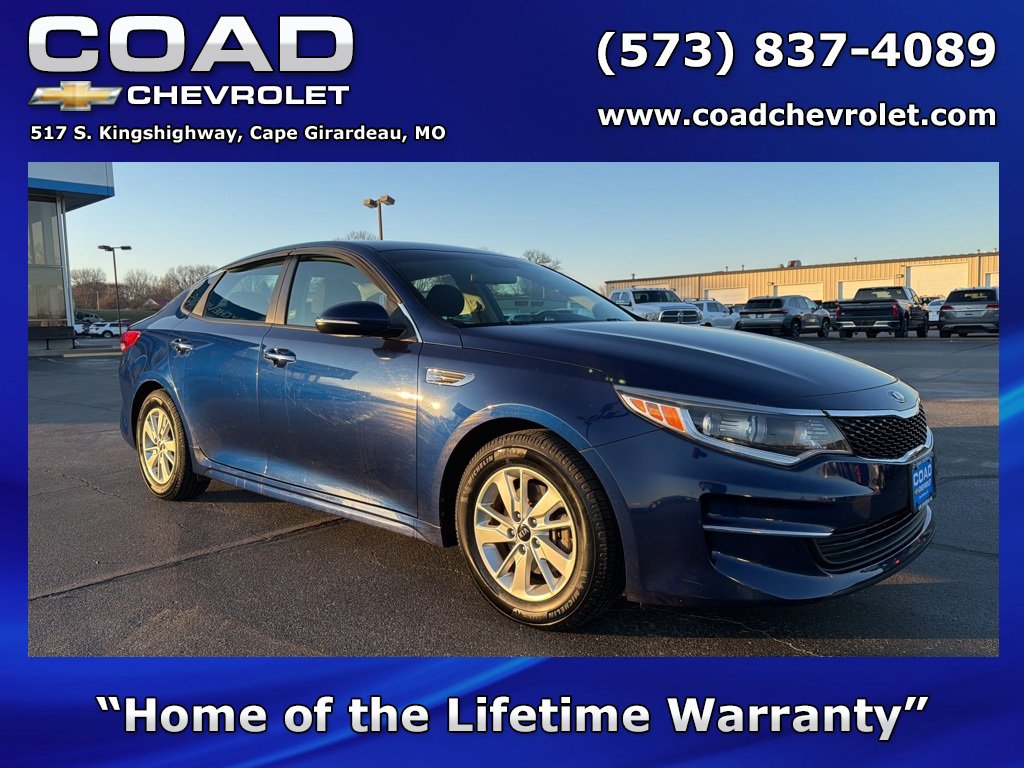 2017 Kia Optima LX's photo