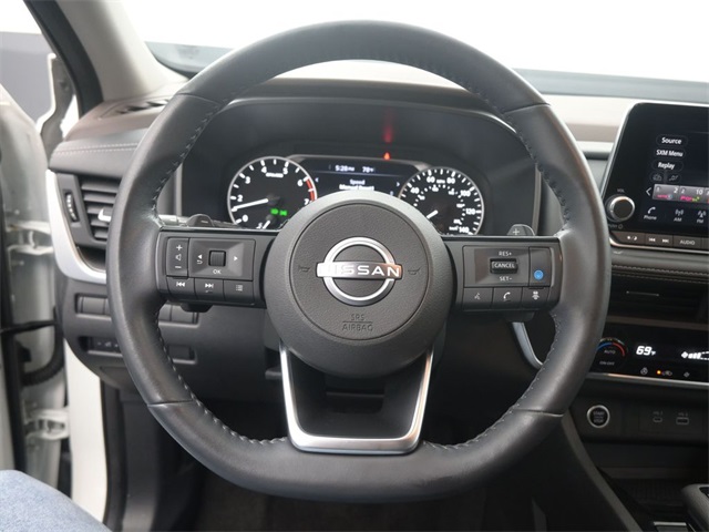 2023 Nissan Rogue SV photo 23