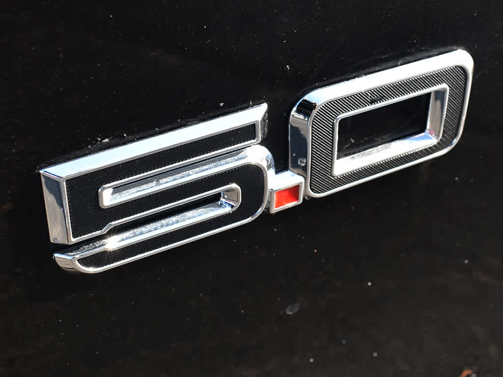 2012 Ford Mustang GT Premium photo 7