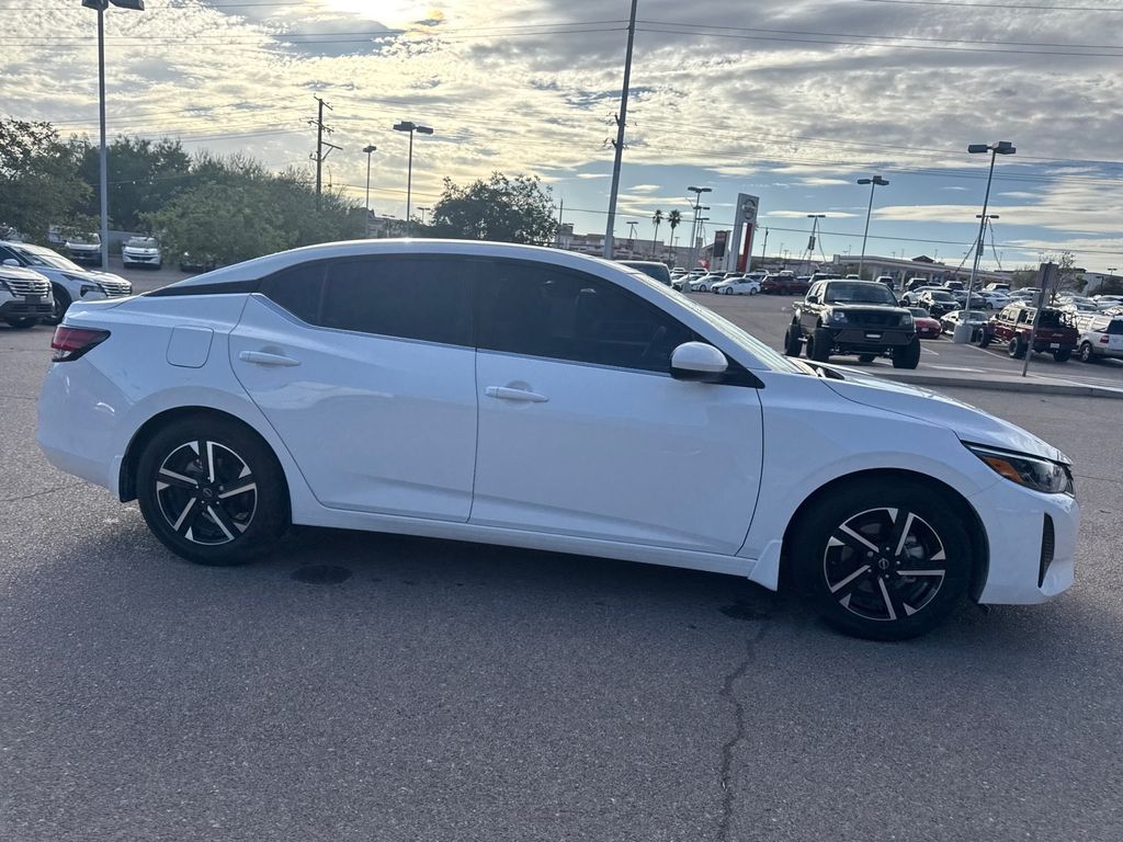 2024 Nissan Sentra SV photo 4