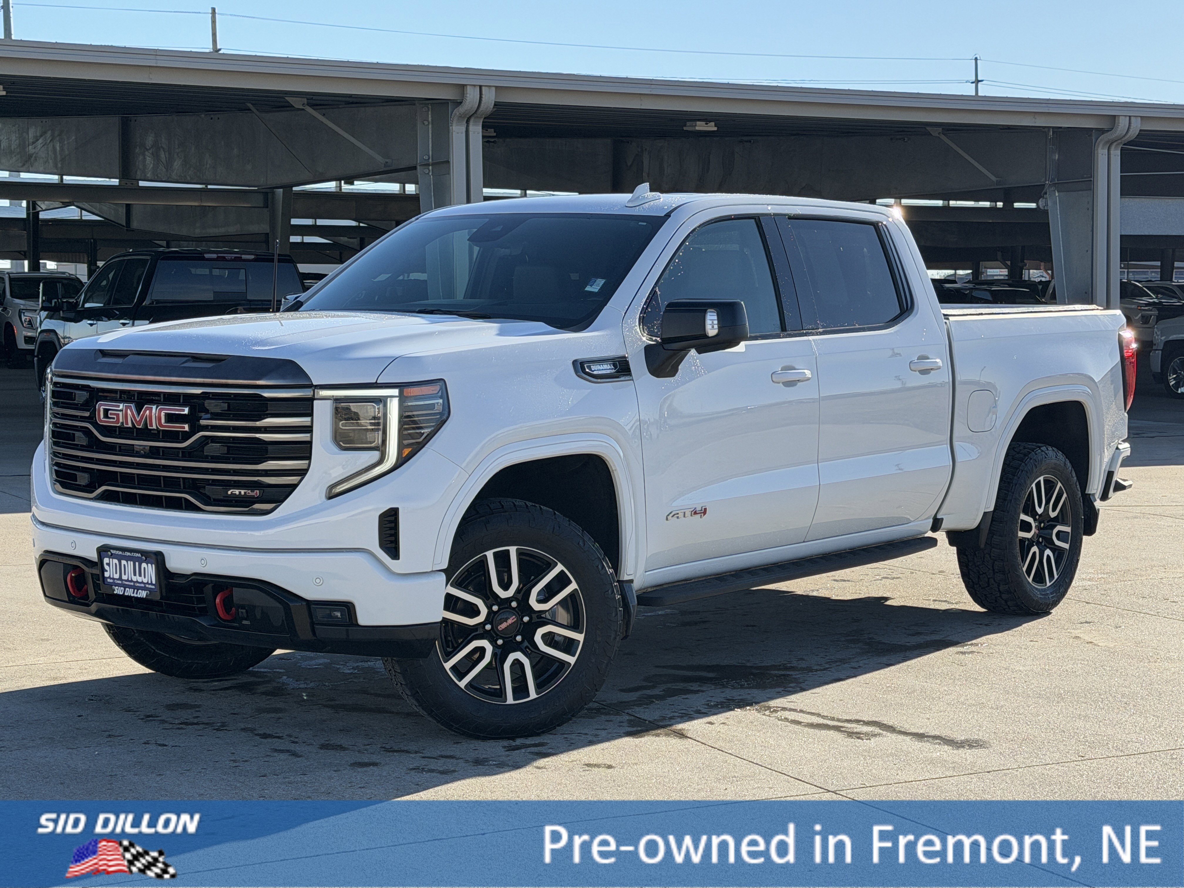 2022 GMC Sierra 1500 AT4's photo