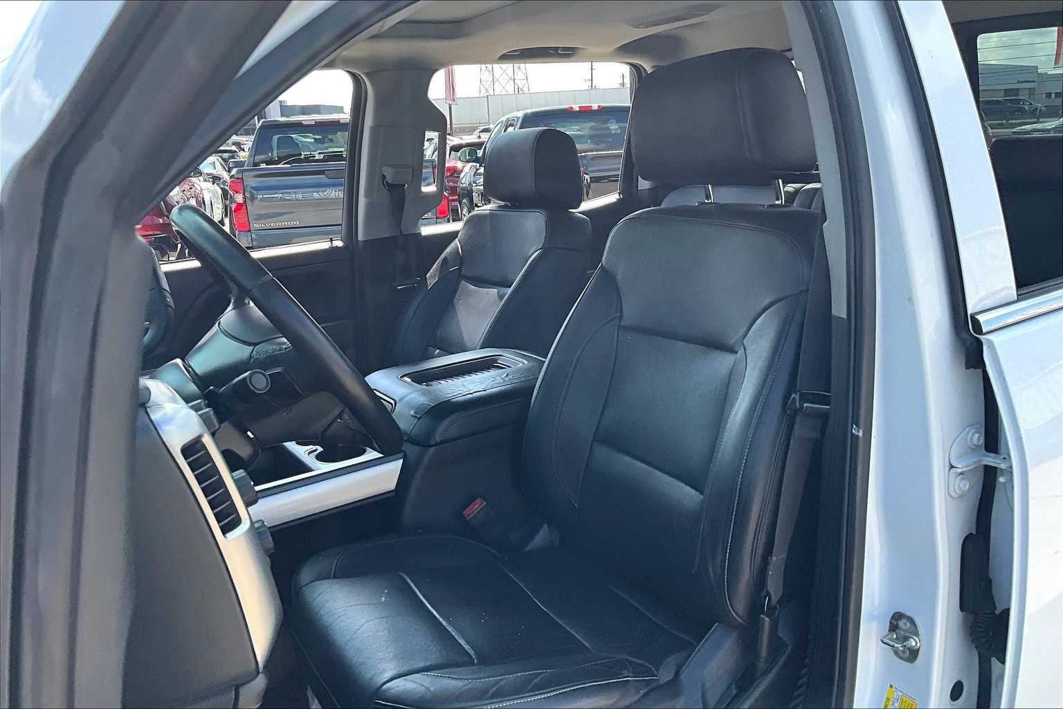 2018 Chevrolet Silverado 1500 LTZ photo 7