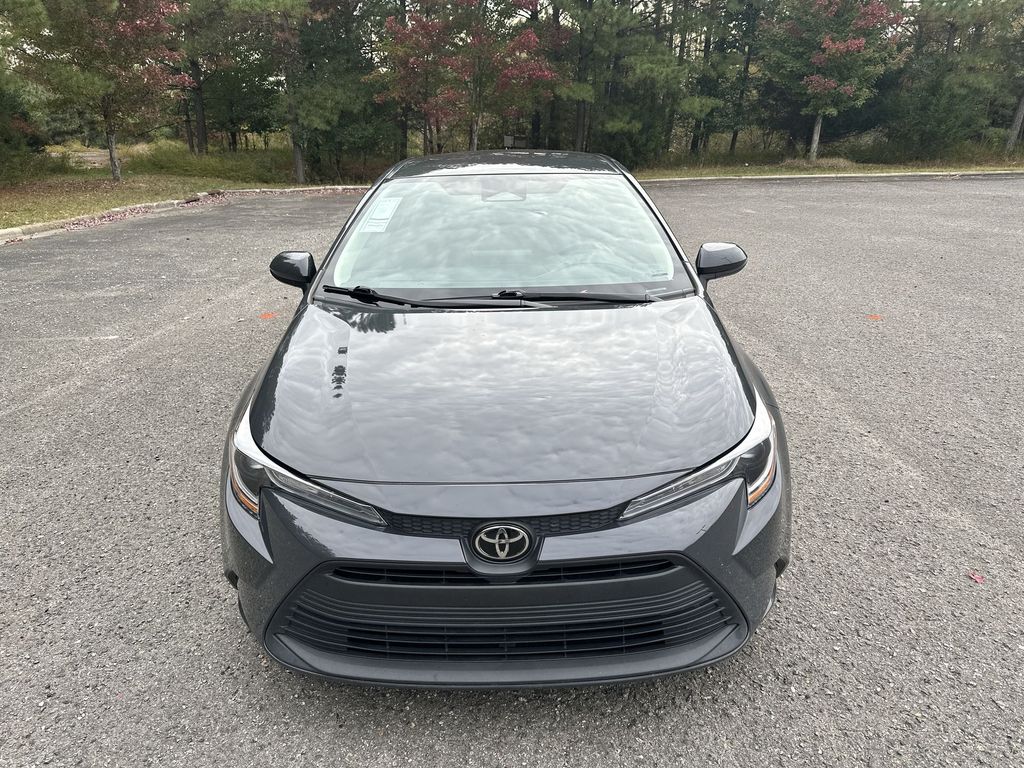 2024 Toyota Corolla LE photo 3