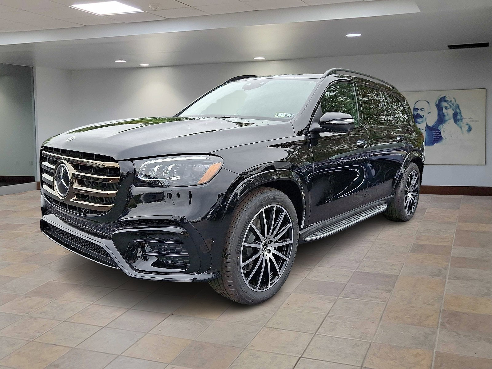 2026 Mercedes Benz GLS 580 4MATIC photo 3