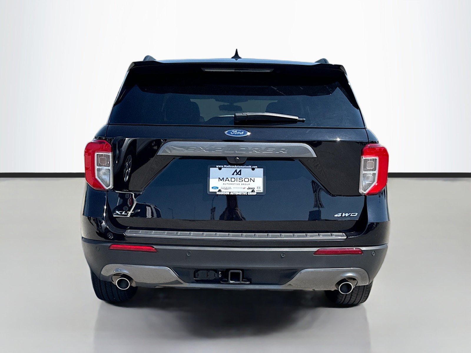 2024 Ford Explorer XLT photo 4