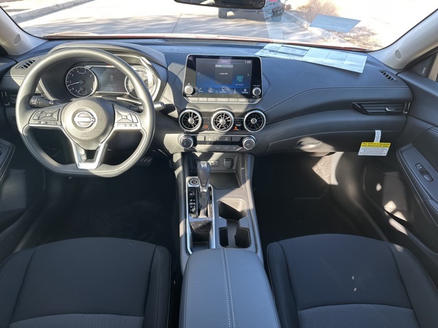 2025 Nissan Sentra SV photo 25