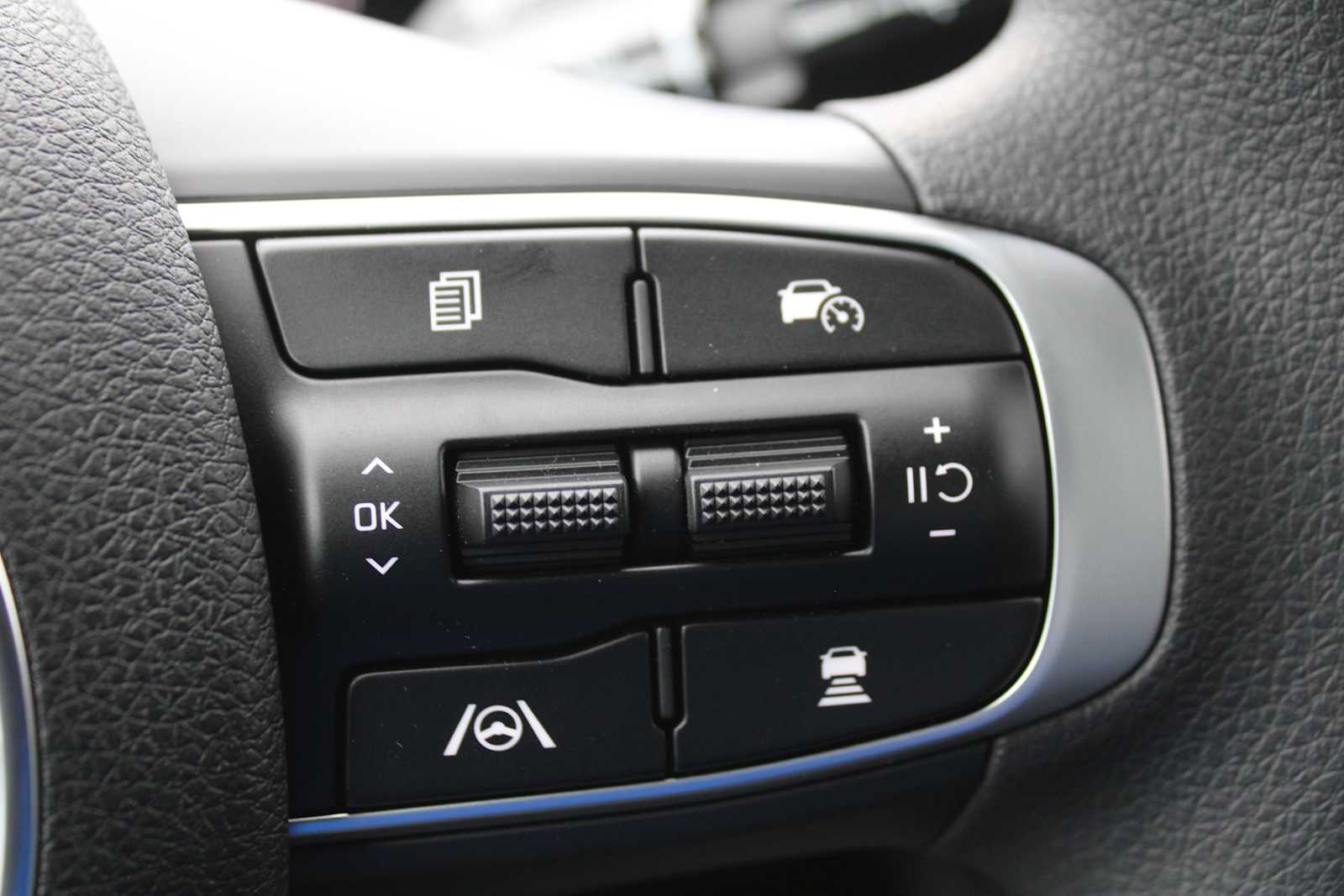 2026 Kia K5 LXS photo 27