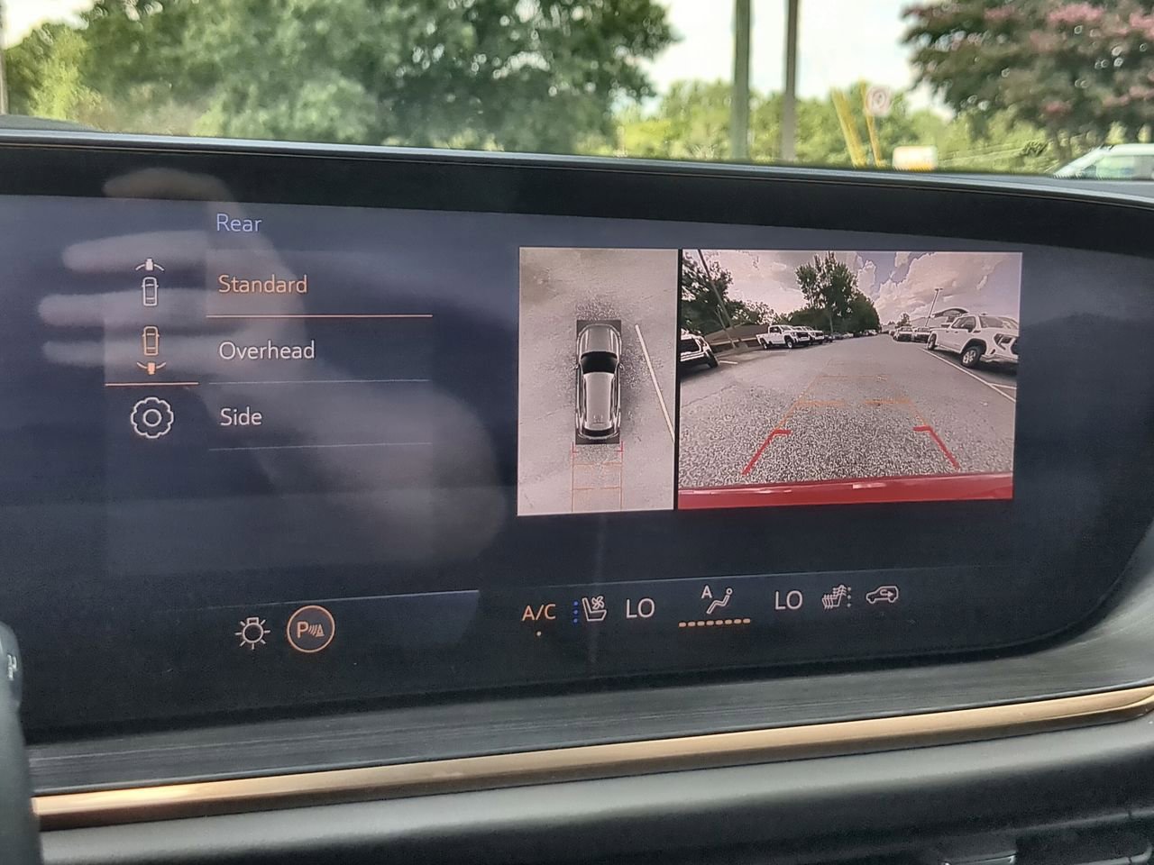 2025 Buick Envision Avenir photo 10