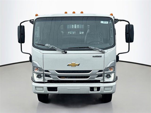 2025 Chevrolet Silverado 4500HD photo 2
