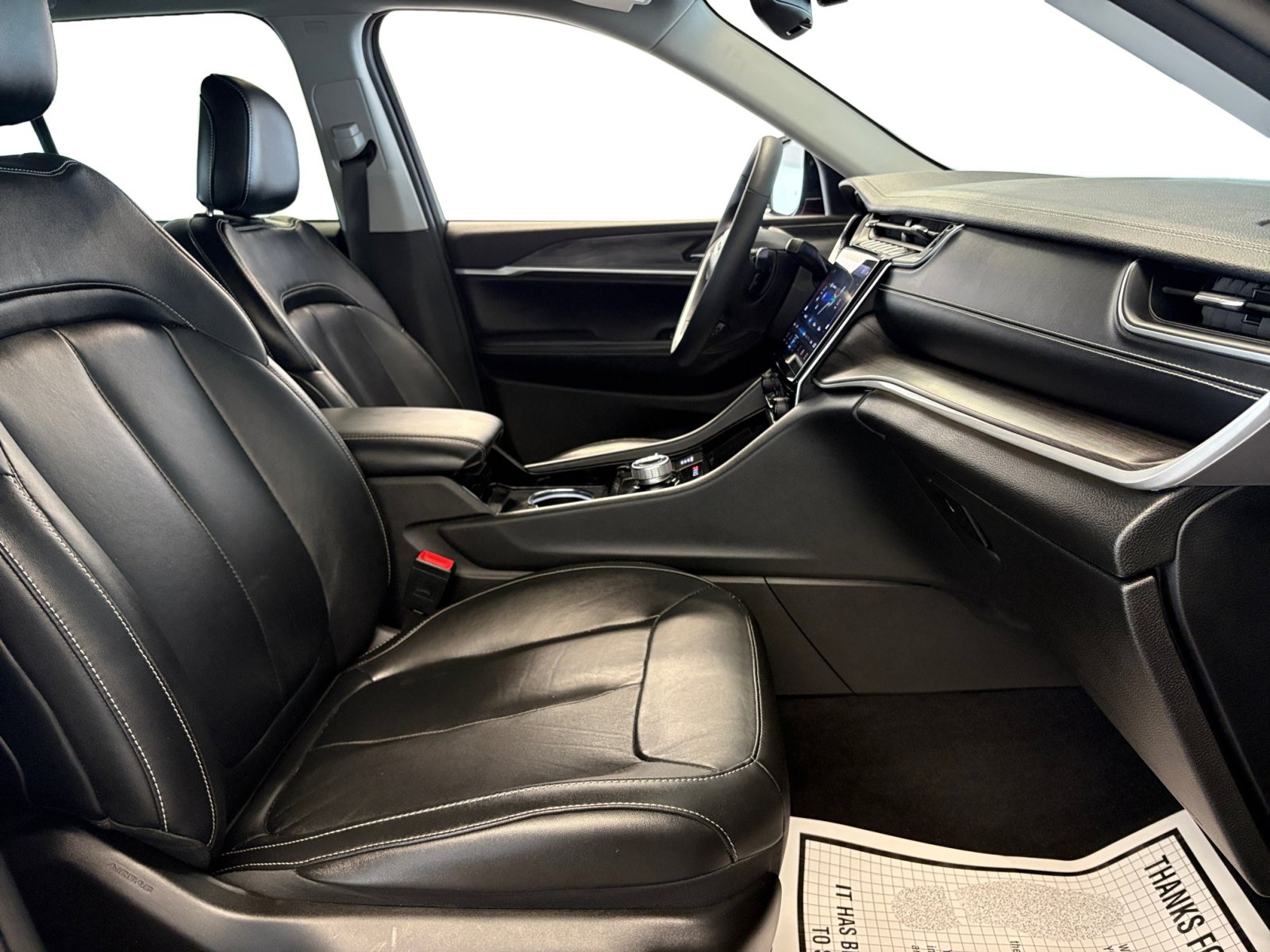 2023 Jeep Grand Cherokee Limited photo 30